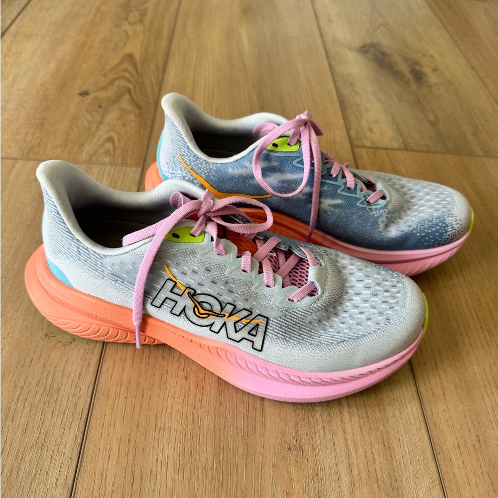 Hoka Mach 6 Running Shoe size 8.5